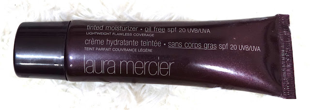 Laura Mercier Tinted Moisturizer Oil Free with SPF 20 UVB/UBA in Porcelain Review