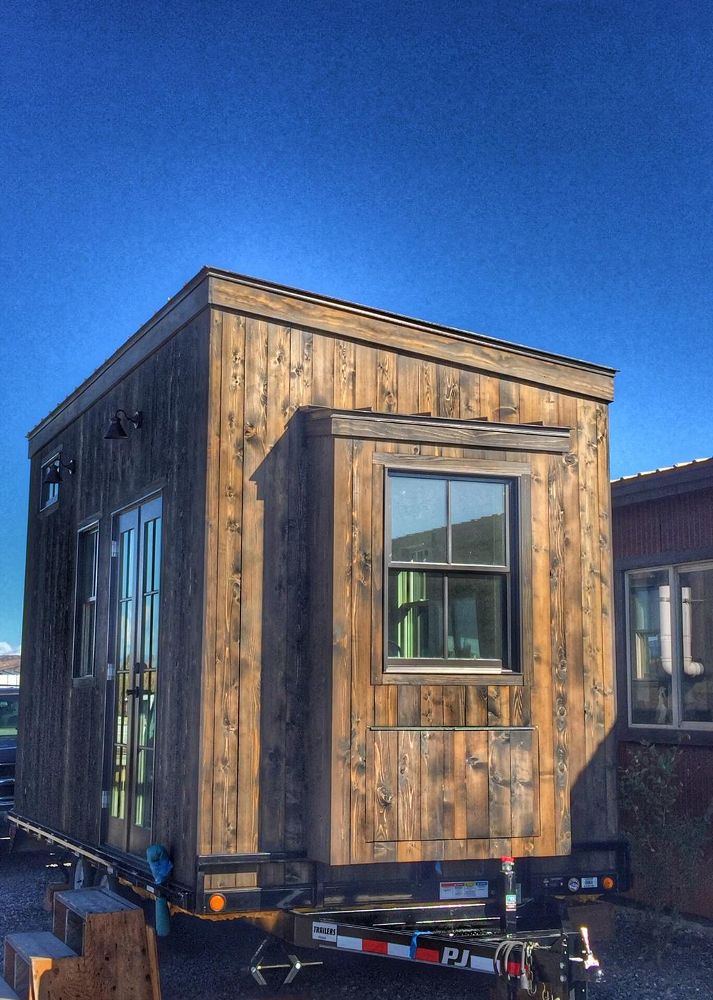 TINY HOUSE TOWN Montrose Tiny House (178 Sq Ft)