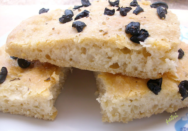 focaccia de aceitunas negras...y premio!!