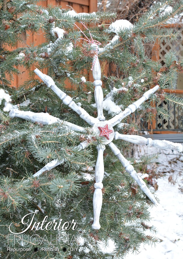 Distressed Wooden Snowflake Spindles, 3/Set