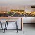 Veja como usar um painel de azulejos na cozinha!