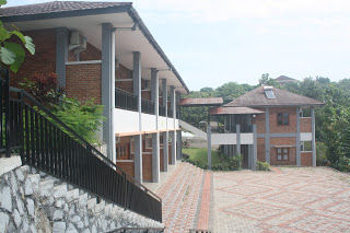 Hotel rizen kedaton gunung gelis Hotel rizen kedaton gunung gelis