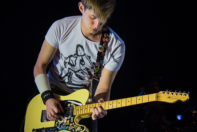 [INTERVIEW] with Russell Lissack of Bloc Party