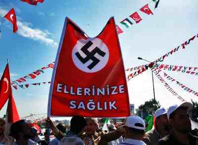freegaza+TurkSwastika.jpg