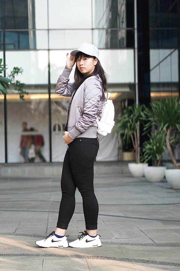 how to style bomber jacket