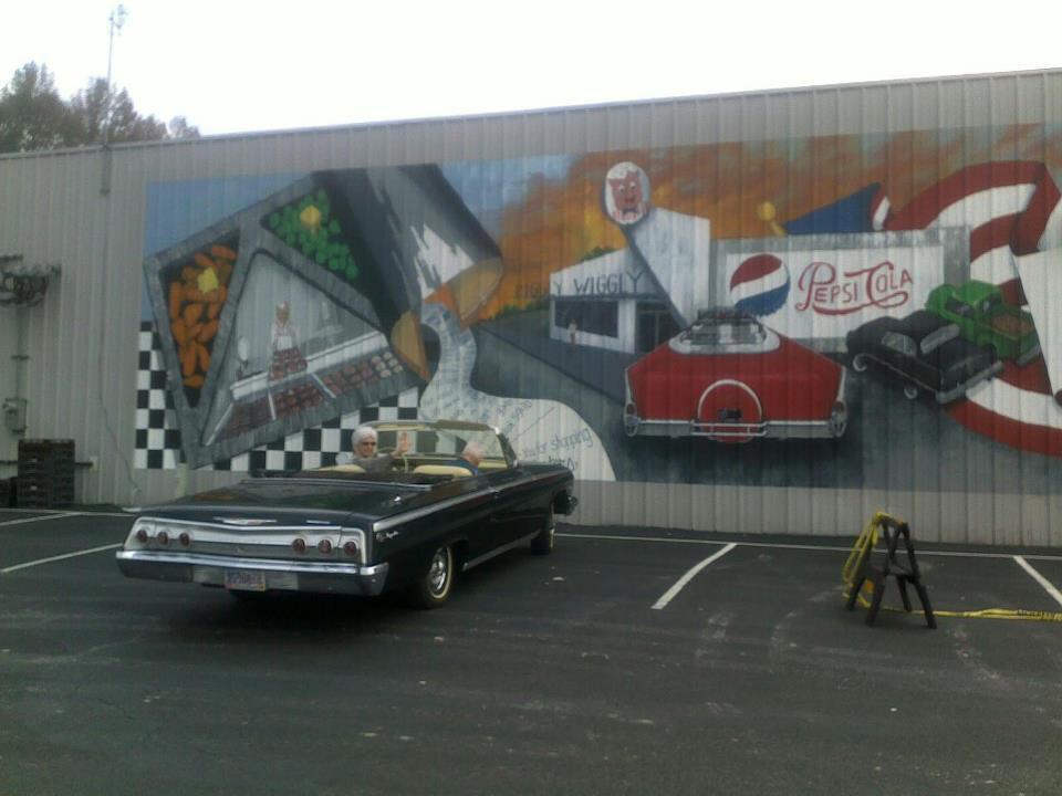 Miles of MuralsGuin /Piggly Wiggly