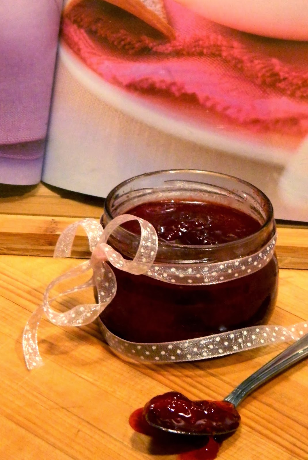 Madame Anne aux fourneaux Confiture de fraises et canneberges au