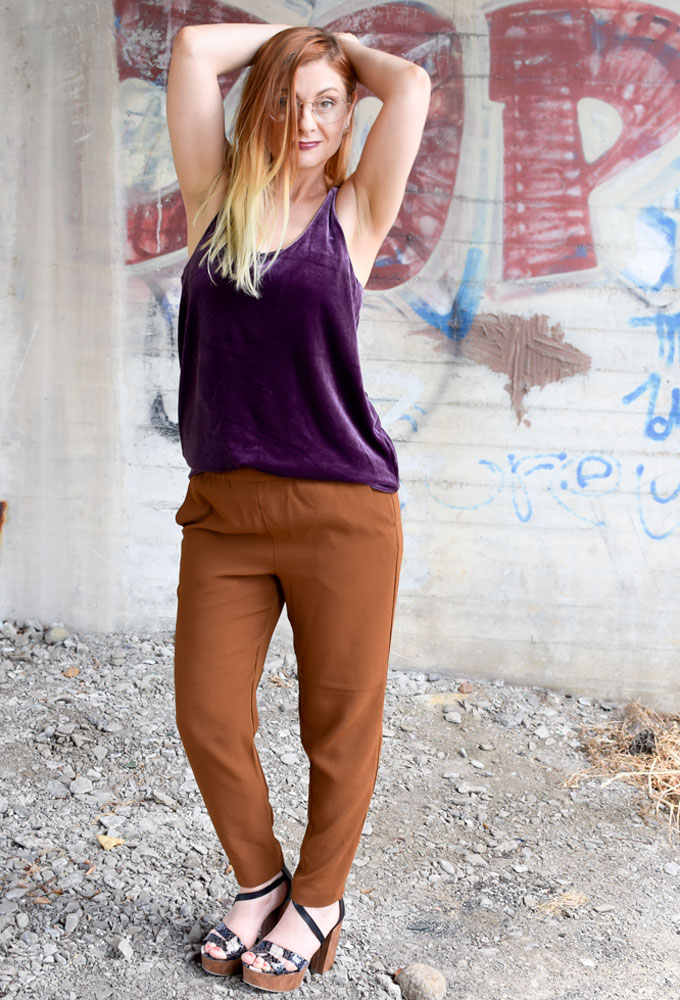 Look mit Anzughose für Frauen, stylisch in einer Anzughose Office Look mit Anzug Hose