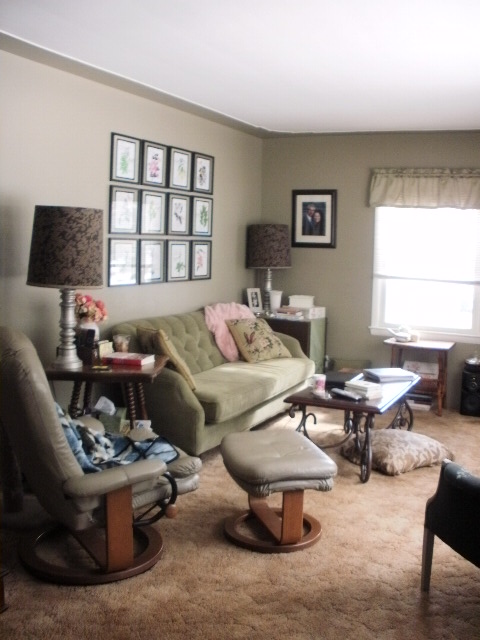 New paint color in the living room Painted the living room, now it looks better