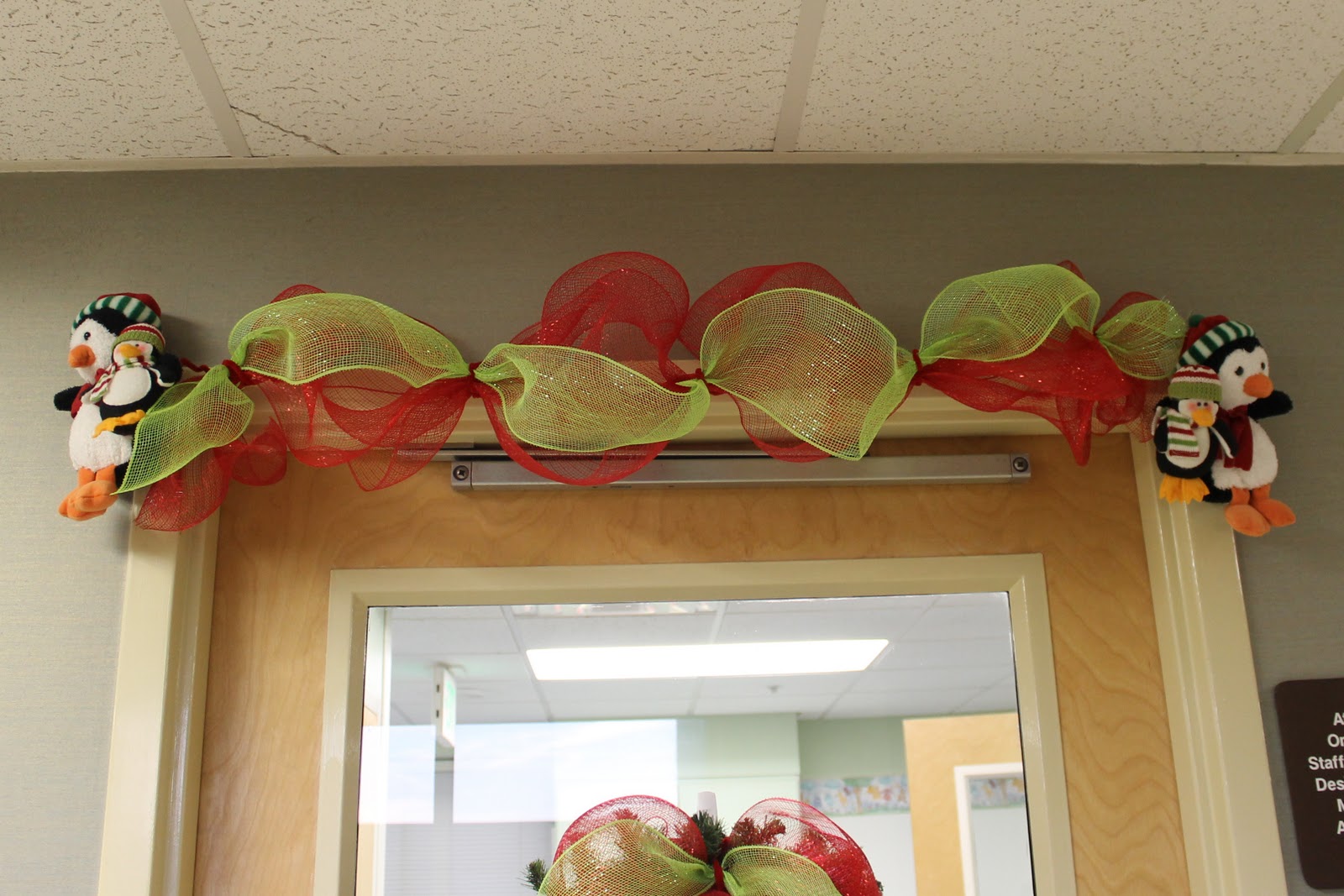 how-to-make-a-deco-mesh-garland-miss-kopy-kat