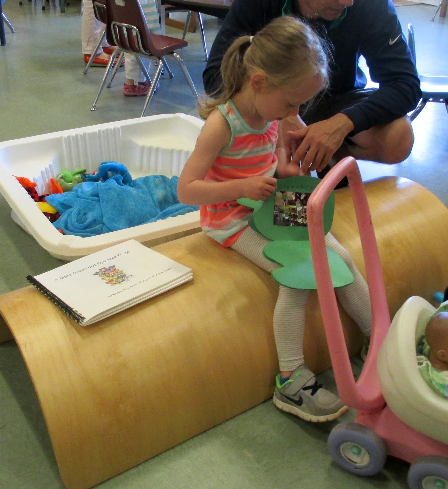 StrongStart: Frogs on a Log