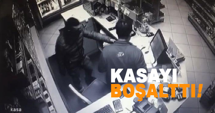 Bıçaklı soyguncu 1000 lirayı alıp kaçtı!