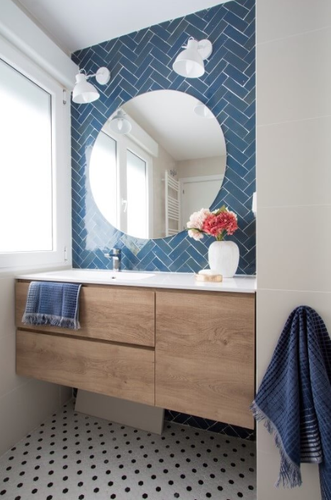 Hogar elegante con madera en Madrid