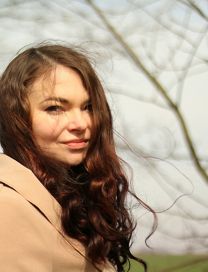 http://www.monikabregula.pl/2017/04/osoby-obok-nas.html