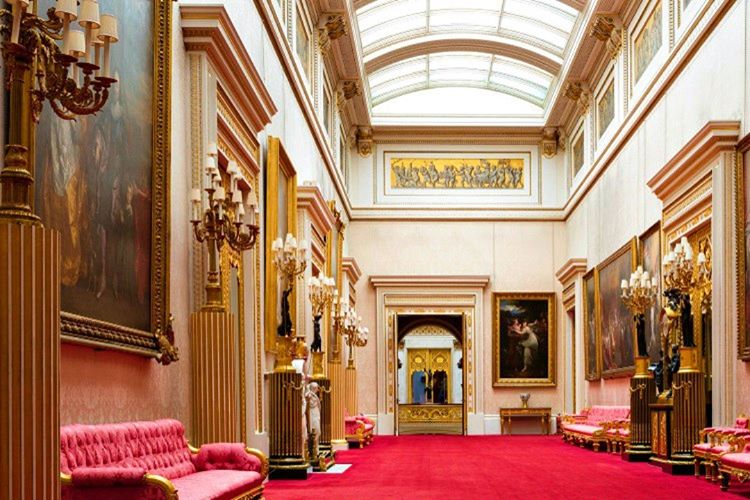 Buckingham Sarayı nerede sorusu binanın yerini bilmeyen pek çok kişi tarafından merak edilmektedir.