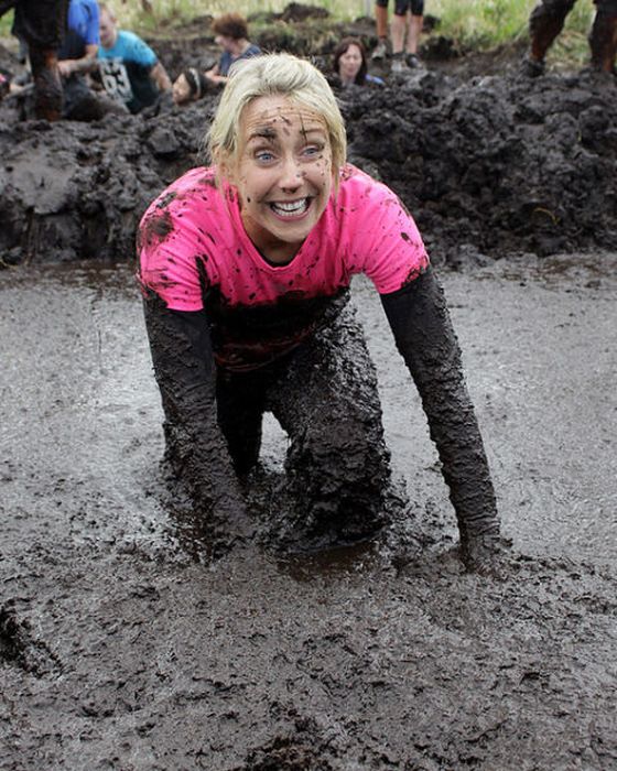 Sexy Girl In The Mud 40 Photos Photos 0