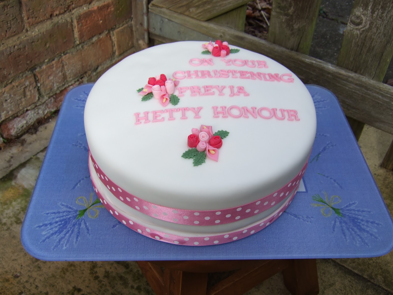 A Little Bit of Plum Leaf 李葉 Christening Cake