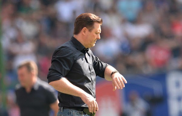 Oficial: El Hamburgo renueva dos años al técnico Titz