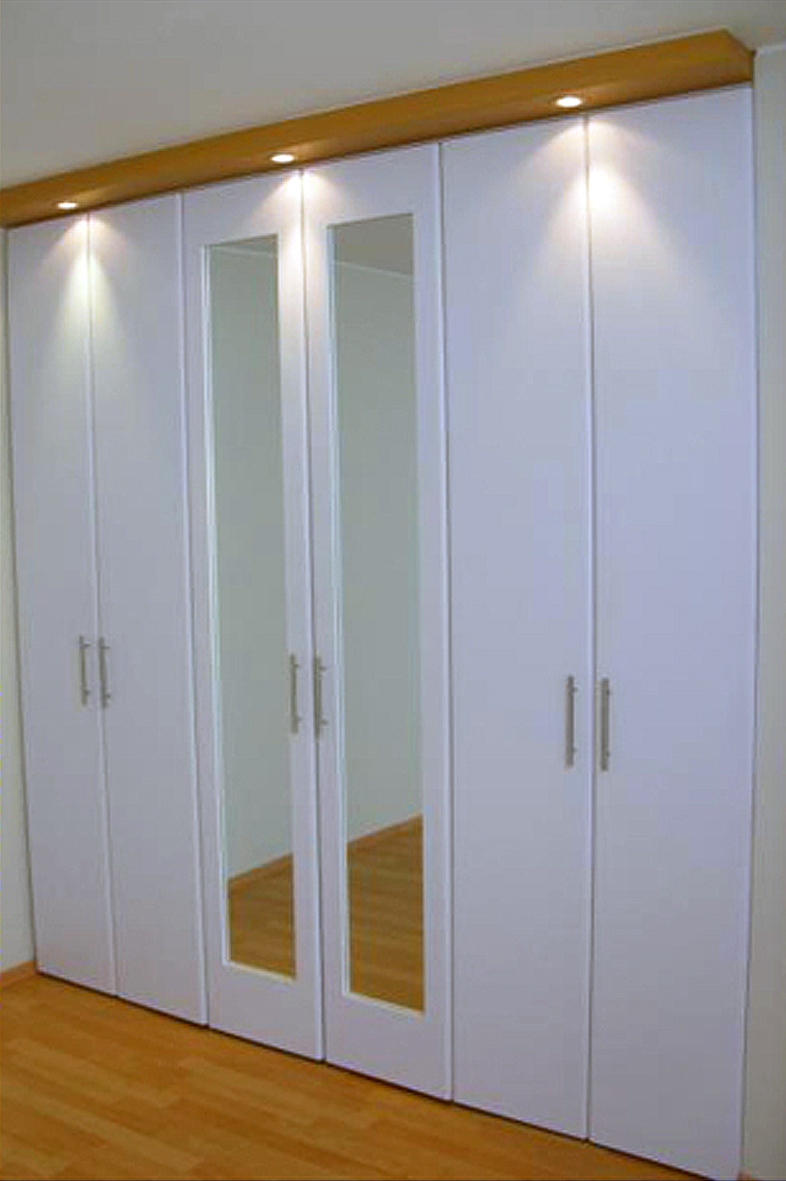 Espacios Organizados CLOSETS ROPEROS