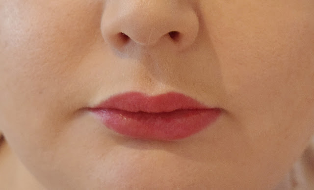CLINIQUE Crayola™ Chubby Stick For Lips in Wild Strawberry Swatch