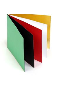 Moments Alone: Buku Tanpa Kata