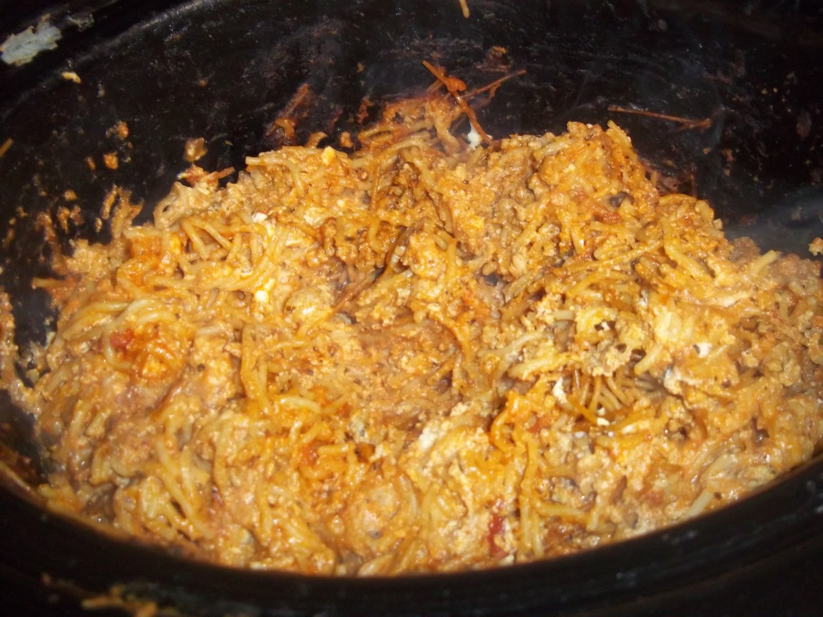 The Daily Smash Slow Cooker Cheesy Spaghetti with turkey sausage