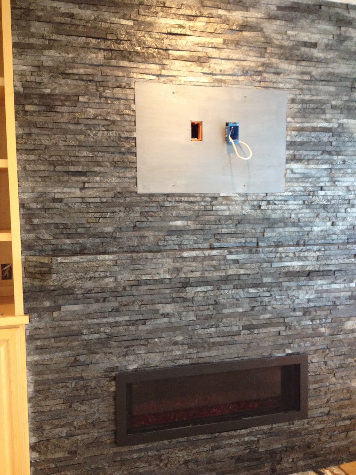 Tile Stone Expertise Cultured Fireplace With Black Slate Hearth Cultured Stone Fireplace With Black Slate Hearth