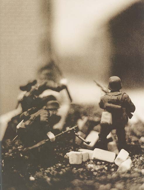 David Levinthal y Garry Trudeau. Hitler moves East. A Graphic Chronicle, 1941-43.Doctor Ojiplático