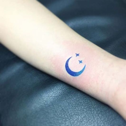 tatuagens femininas da lua tatuagens femininas da lua