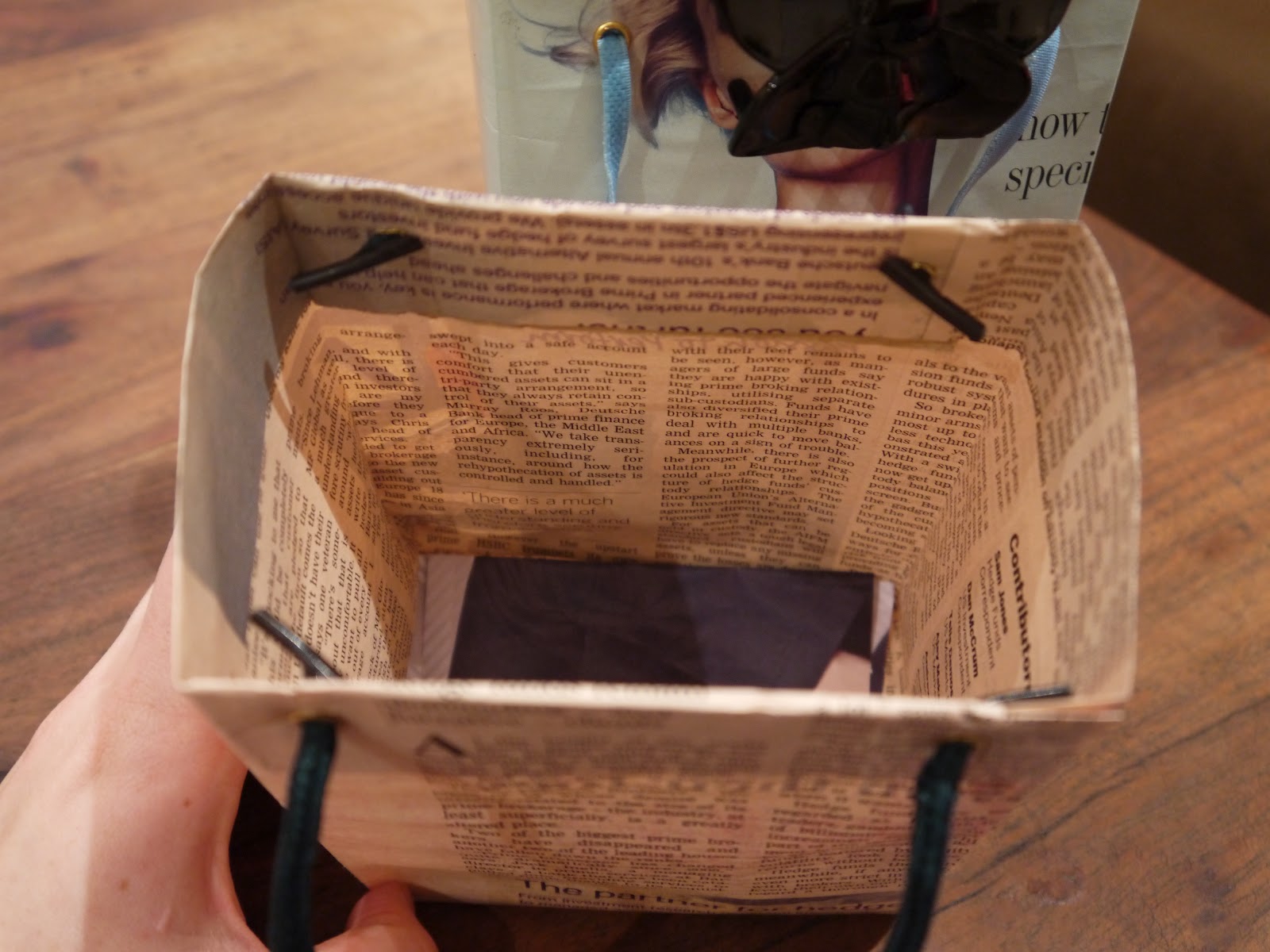 SunshineDays DIY Recycled Newspaper Gift Bags