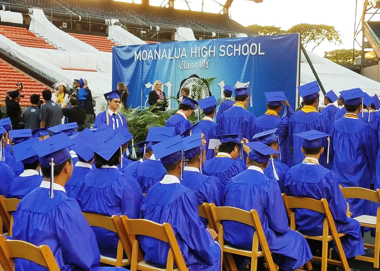 Moanalua High School Student Association 5/22 COMMENCEMENT HISTORY MADE!