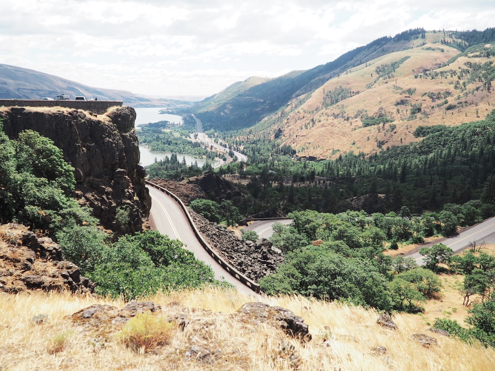 Rowena Crest Viewpoint