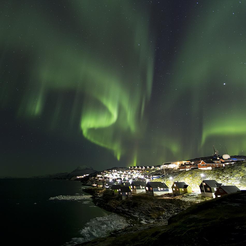 арктика поселок диксон. диксон полярная ночь. диксон полярная ночь. диксон полярная ночь. диксон полярная станция мыс песчаный.