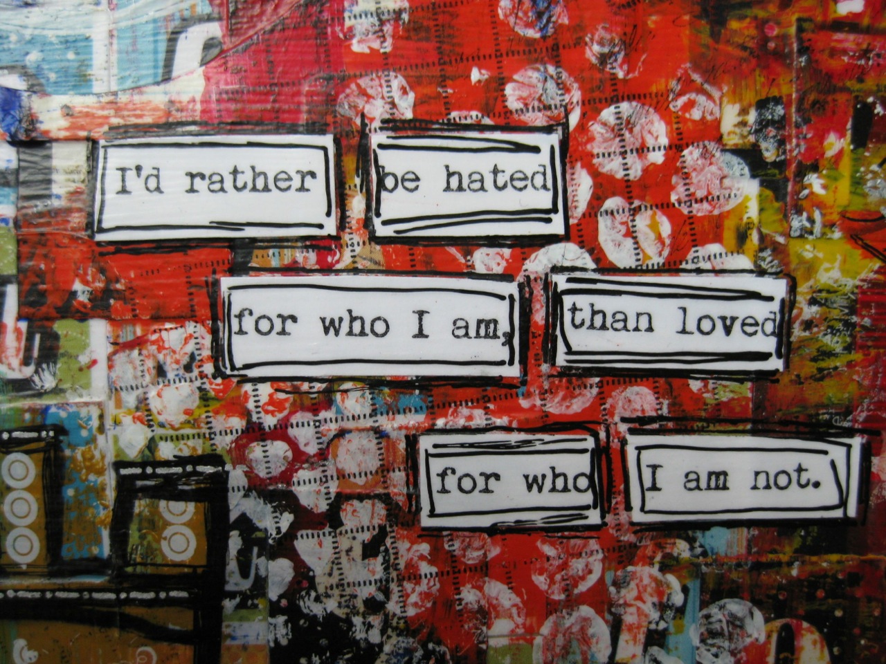 Тат love me for who i am. You love everyone hates. I hate who i am. Цитаты курта кобейна. I hate who i am.