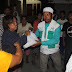 Di Keheningan Malam, Relawan HILMI - FPI Salurkan Sembako Dan Air Di Kalikoa Palu
