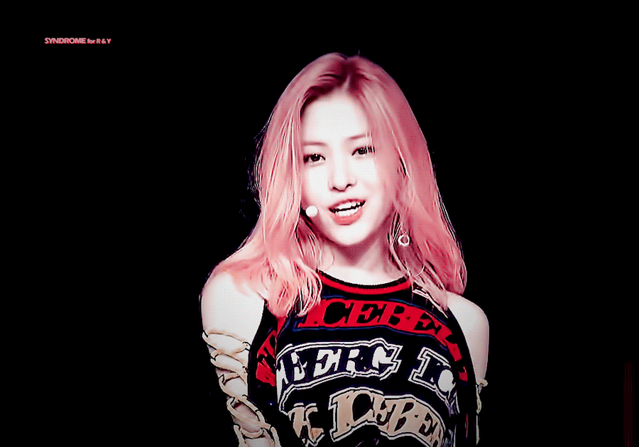 취향저격하던 날의 있지 ITZY 류진 분위기 모음.jpgif | 인스티즈
