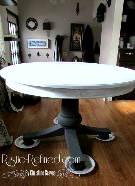 Updating a kitchen table using chalk paint