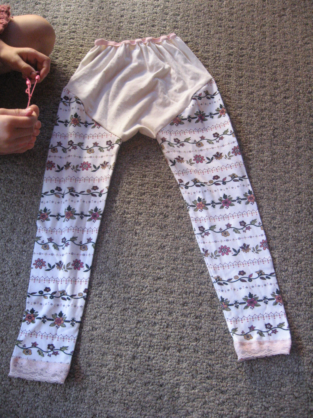 Proverbs 31 Living: Very easy leggings upcycled from knit shirts
