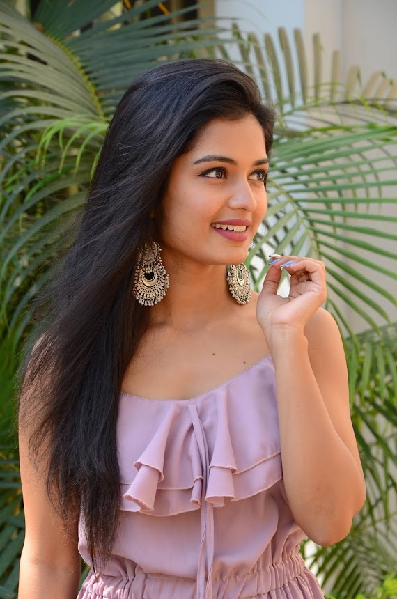Priyanka Jain at Chalte Chalte Teaser Launch