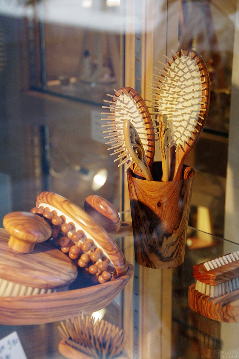 Viktualienmarkt, Munich. Photo by Alicia Sivertsson.