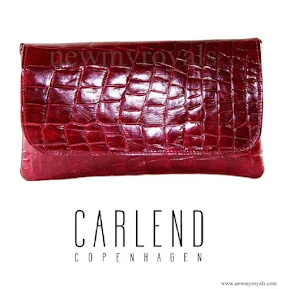 Crown princess Mary carried Carlend Copenhagen Vanessa red Clutch bag