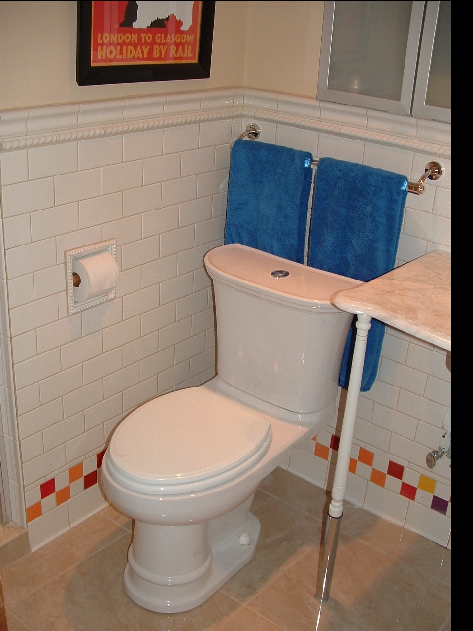 Fair Hero Design for the Smallest Bathroom in the World