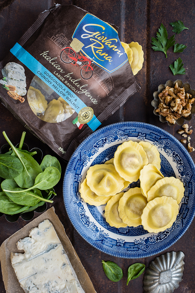 and Walnut Ravioli in Creamy Cheese and Spinach Sauce