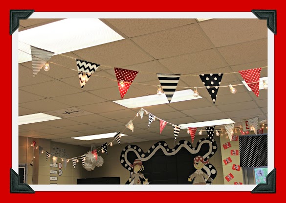 Pirate Themed Decorating Ideas - Coolest Kid Party Ideas For A Pirate Theme Birthday : Hang up fish nets and pirate flags to set the scene.