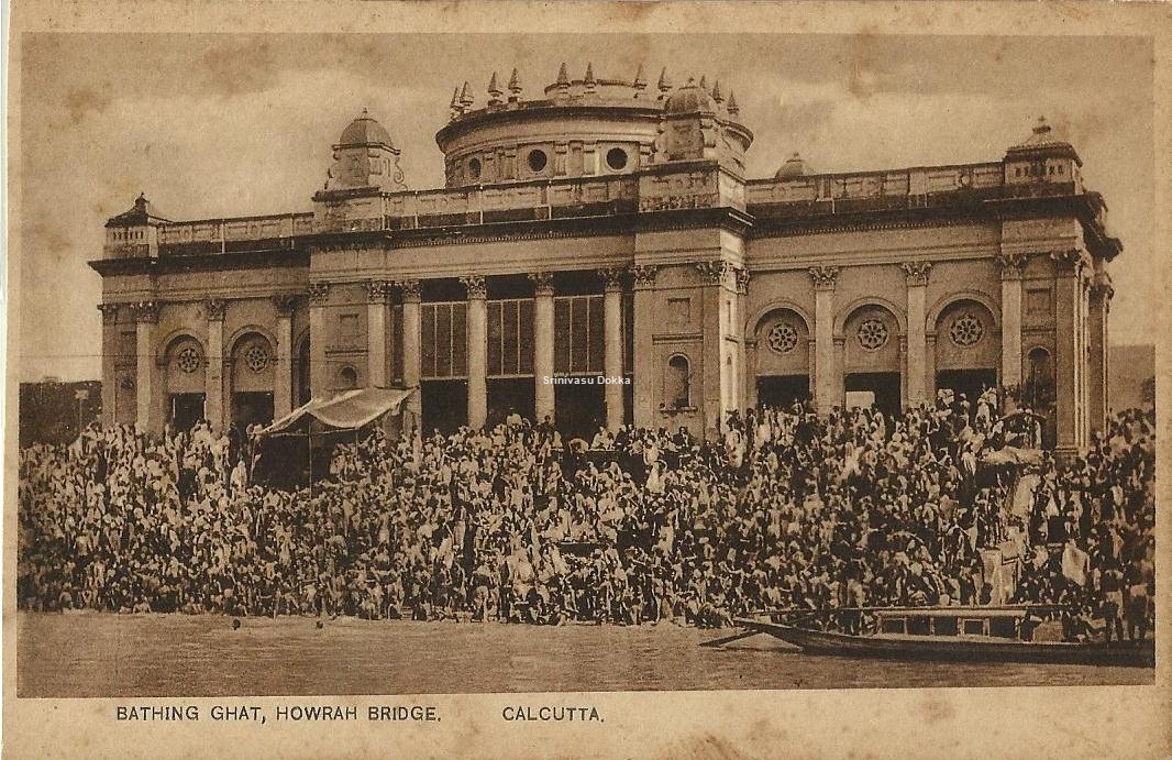 Heritage of India Bathing Ghat at Howrah Bridge Calcutta vintage postcard