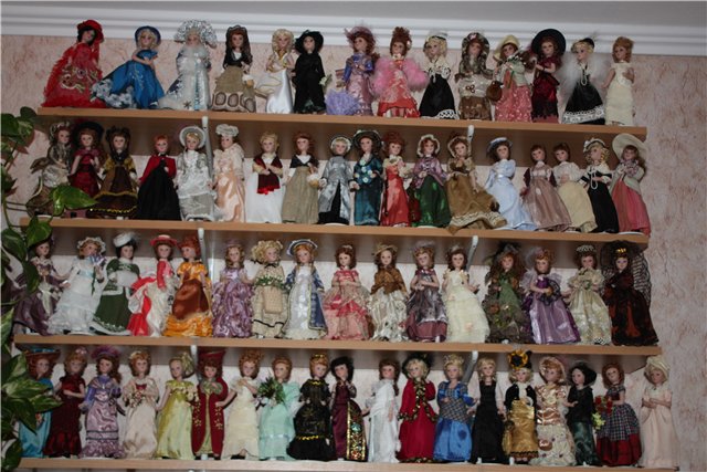 Купить коллекцию кукол. Куклы ДЕАГОСТИНИ. Куклы ДЕАГОСТИНИ дамы эпохи коллекция. Куклы дамы эпохи ДЕАГОСТИНИ вся коллекция. Коллекция фарфоровых кукол дамы эпохи Джейн.
