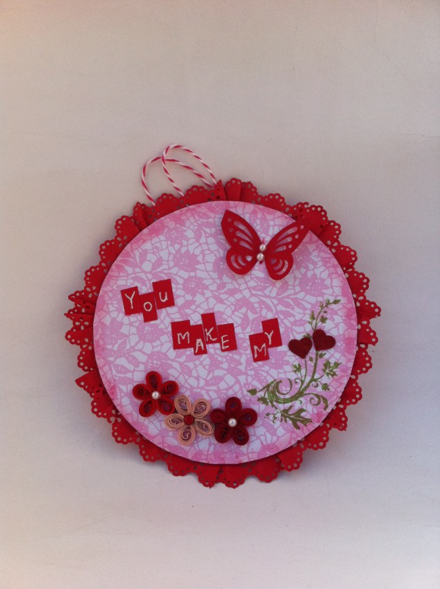 Romina's Creative Crafts: AN ALTERED CD WALL HANGING FOR VALENTINE'S DAY