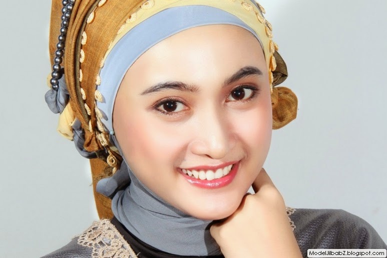 model jilbab Meyda Sefira model jilbab Meyda Sefira