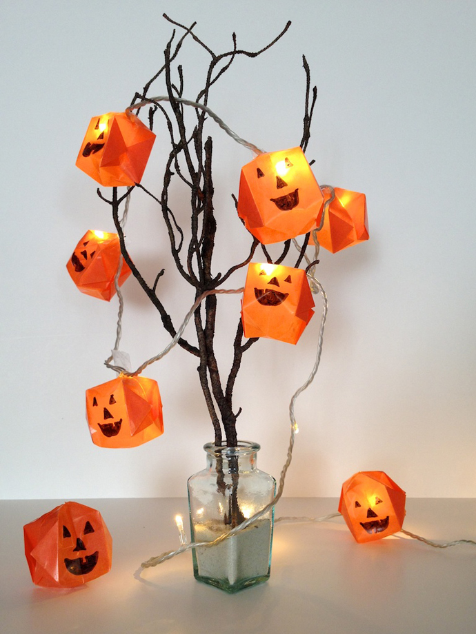 schaeresteipapier: Origami-Kürbis-Lichterkette für Halloween