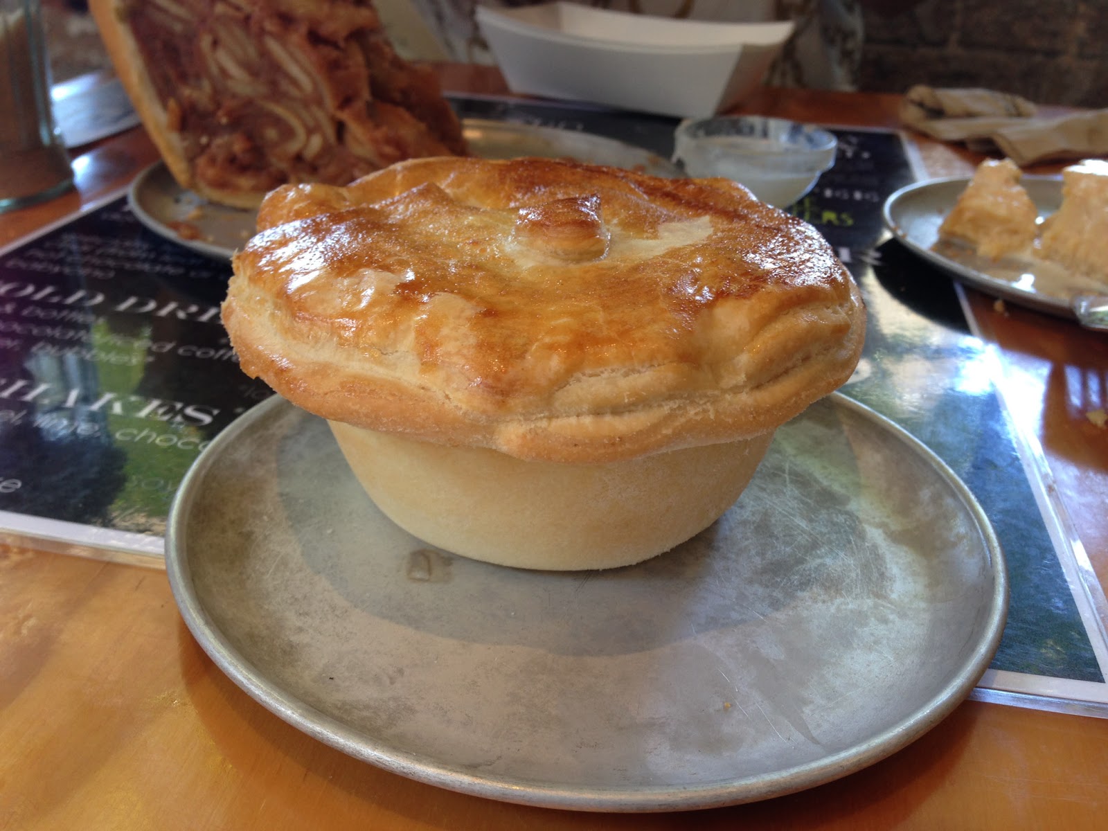 Crystal Noir The Pie Tin, Newtown